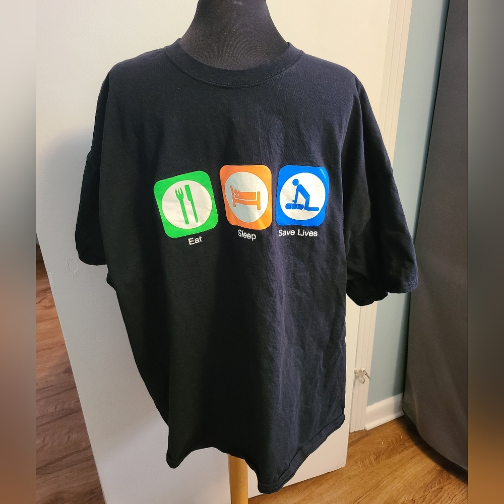NWOT First Responder graphic black tee - Picture 1 of 8